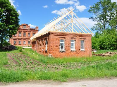 Дом с лавкой