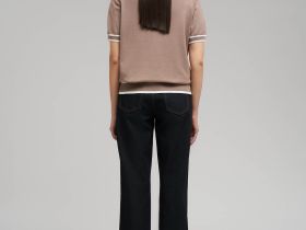 Легкий джемпер с короткими рукавами