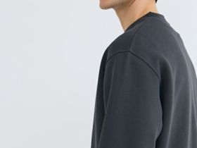 Базовый свитшот с принтом, Серый