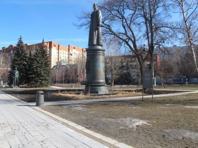 Памятник Дзержинскому Ф.Э., скульп. Вучетич Е.В., арх. Сперанский С.Б.