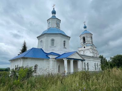 Преображенская церковь с интерьером