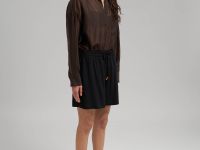 Свободные шорты с эластичным поясом