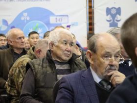 В Якутске представили книгу об экспедиции на остров Беннетта