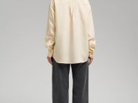 Рубашка объемного кроя в полоску