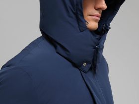 Утепленная куртка с капюшоном