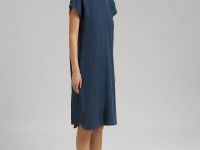 Трикотажное платье со льном