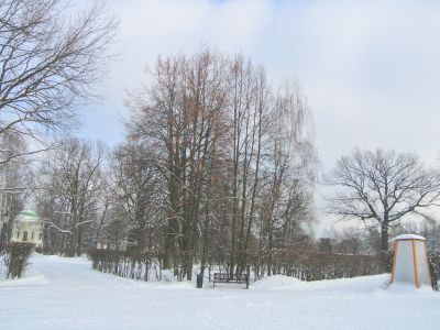 Парк со скульптурой