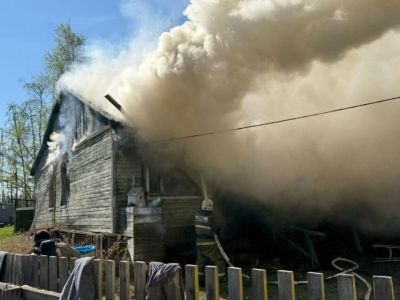 В якутском селе Сунтар произошел крупный пожар. Один человек пострадал