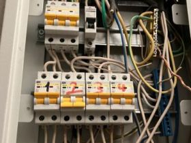 В Черском отремонтировали систему электроснабжения в шести домах