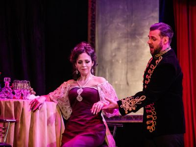 Билеты на Мелодии парижского кафе при свете свечей (Святодуховский) / Театр | Афиша | ИнфоТаймс