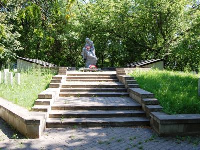 Братское захоронение воинов Великой Отечественной войны умерших от ранений в госпиталях г. Ульяновска