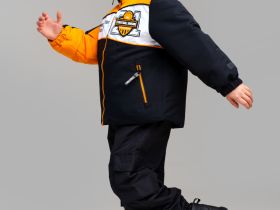 Куртка текстильная с полиуретановым покрытием для мальчиков