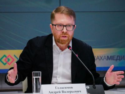 Писатель Андрей Геласимов назвал главную движущую силу креативной экономики