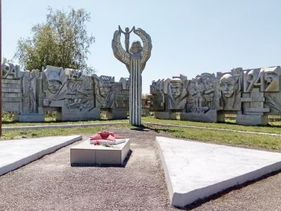 Обелиск воинам, погибшим в годы Великой Отечественной войны (1941-1945 гг.)