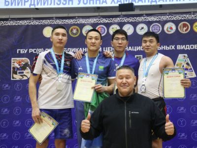 Определены новые чемпионы Якутии по мас-рестлингу