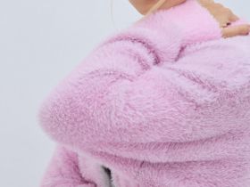 Пушистый джемпер с принтом собаки, Розовый