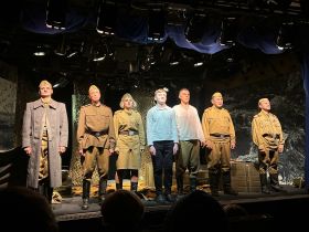 Якутский артист Павел Семенов исполнил роль бойца в спектакле московского театра