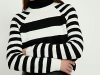 Джемпер прямого силуэта с шерстью