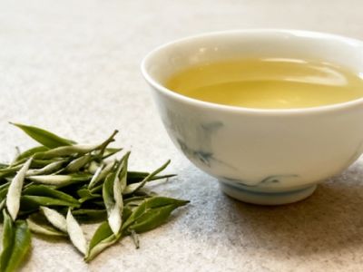 Белый чай: польза и вред для организма