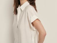 Блузка свободного кроя с коротким рукавом