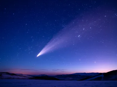 Жители России смогут увидеть самую яркую комету года ATLAS 12 января