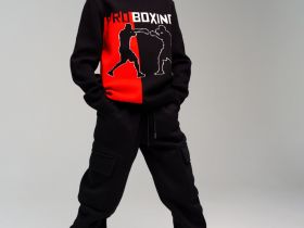 Свитер трикотажный для мальчиков