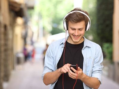 Yota выяснила, как российские стриминги поделили аудиторию Apple Music и Spotify