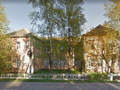 Здание бывшего коммерческого училища