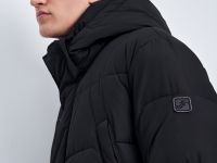 Однобортное пальто с капюшоном