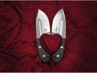 Шейный нож с фиксированным клинком Boker Sigyn, сталь D2, рукоять G10, черный