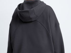 Худи из хлопка из коллаборации с maneken