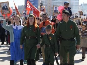 Фото. В Якутске акция «Бессмертный полк» собрала более 50 тысяч человек