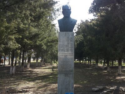 Бюст Героя Советского Союза В.И. Головченко