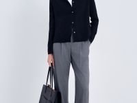 Кардиган приталенного силуэта с округлой горловиной