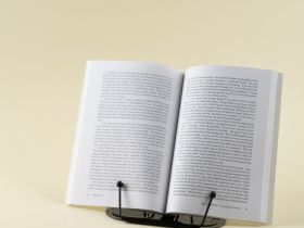 Подставка для книг Globus, металлическая, черная