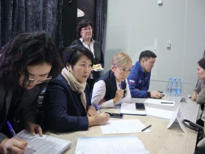 Минздрав Якутии провел приём граждан в Алданском районе