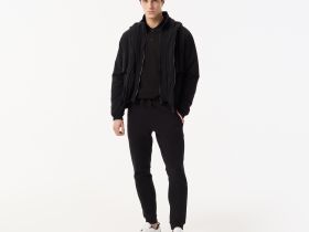 Мужская спортивная куртка Lacoste с капюшоном