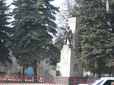 Памятник В.И.Ленину