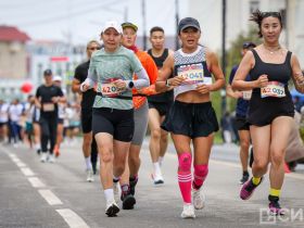 В Якутске стартовал чемпионат России по бегу на 100 км