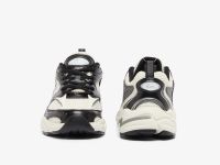Женские кроссовки Lacoste STORM 96