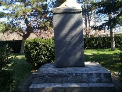 Памятник В.И.Ленину