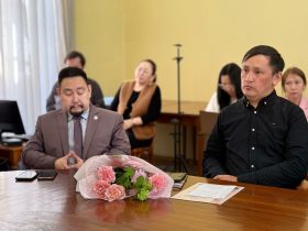 В Якутии почтили память участника СВО, поэта Василия Рожина