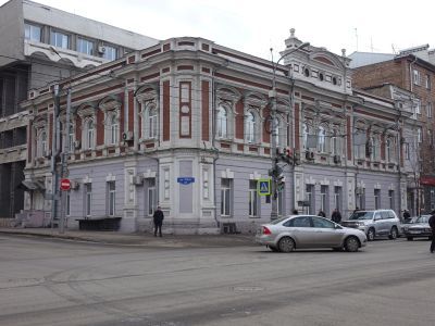 Дом Н.А. Кузнецовой с магазином