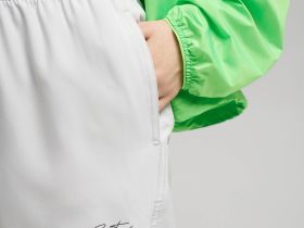 Спортивные шорты