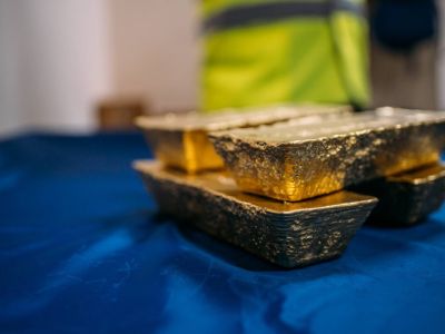 Юрист посоветовал хранить чеки на изделия из золота