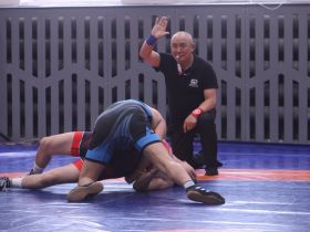 В Якутске выявили чемпионов республики по вольной борьбе среди ветеранов