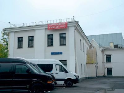 Службы (конюшни, каретный сарай), 1901 г., сер. XX в., техник архитектуры К.Г.Трейман