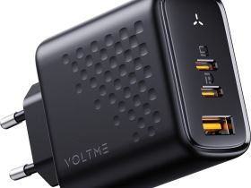 Сетевое зарядное устройство VOLTME Revo 67CCA, USB-A + 2 Type-C, 67Вт черный