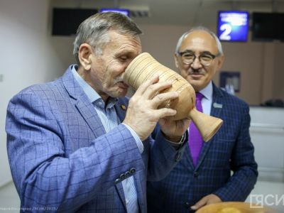 В Якутске встретили Героя России Вячеслава Бочарова