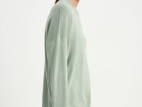 Джемпер свободного силуэта с высоким воротником